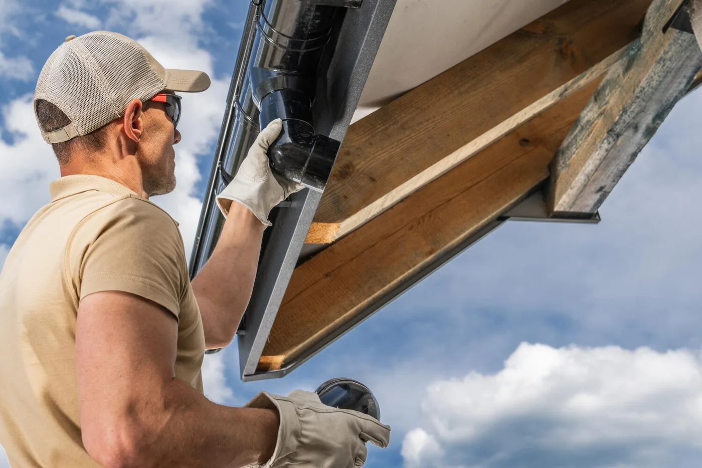 Gutter Installation Guide How Professionals Ensure A Perfect Fit — illustration